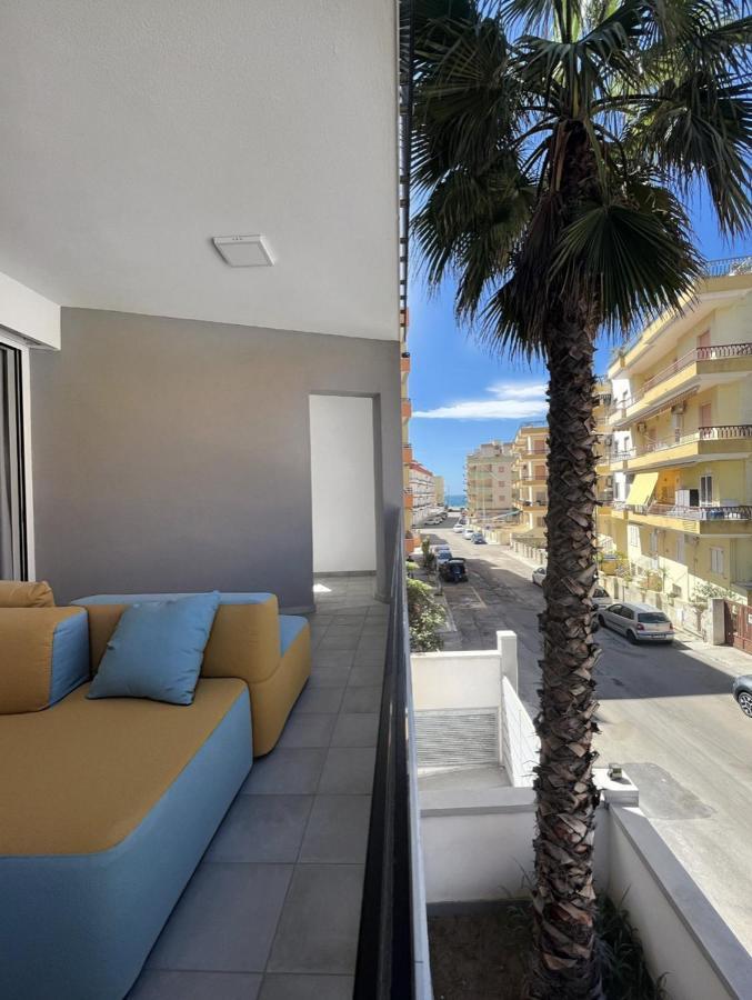 Modern And Spacious Appartement With Beach View. Gallipoli Bagian luar foto