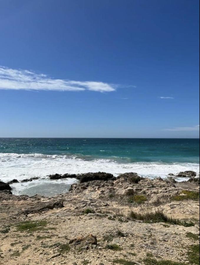 Modern And Spacious Appartement With Beach View. Gallipoli Bagian luar foto